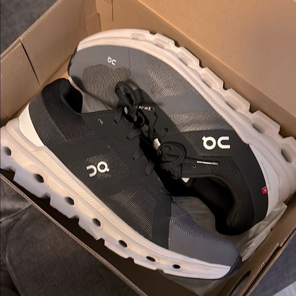 On Running Men's Cloudrunner Wide